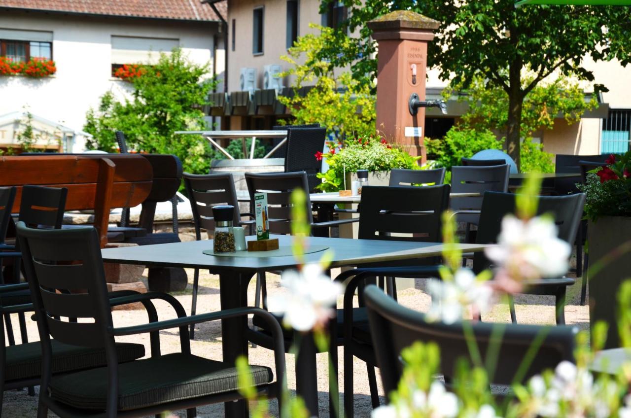 Gasthof Zur Traube Bühl Exterior foto